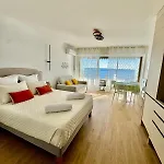 Casa Sud Superbe Vue Mer, Renove, Parking & Climatisation * Menton