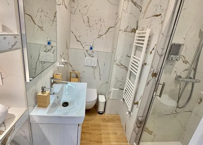 Casa Sud Front De Mer, Terrasse Plein Soleil, Vue Panoramique Et Parking Lejlighed Menton