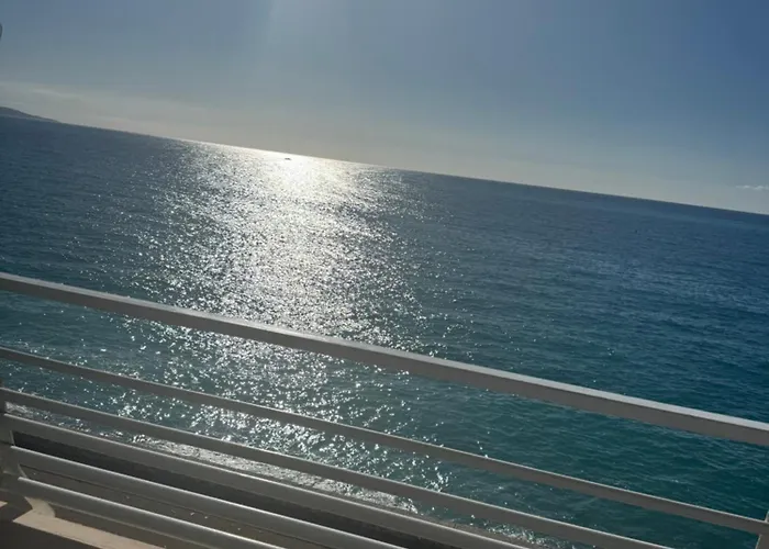 Casa Sud Front De Mer, Terrasse Plein Soleil, Vue Panoramique Et Parking * 멍똥