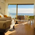 Casa Sud Superbe Vue Mer, Renove, Parking & Climatisation Menton