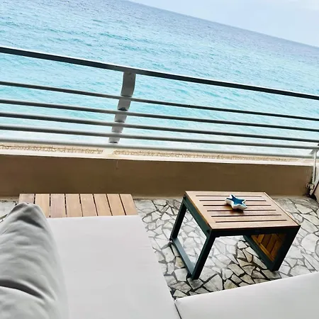 Apartment Casa Sud Menton Front De Mer A Menton, Terrasse, Cuisine Equipee, Climatise, Wifi Et Netflix Menton
