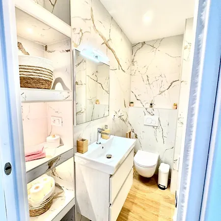 Casa Sud Côte D'azur French Riviera Borde De Wifi Nexflit&parking Inclus Appartement *