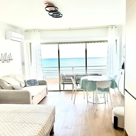 Casa Sud Front De Mer, Entierement Renove, Cuisine Equipee, Climatise, Wifi Et Netflix Inclus Апартаменти *