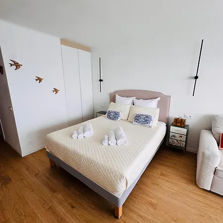 Apartment Casa Sud Front De Exceptionnel, Terrasse, Parking & Climatisation Inclus *
