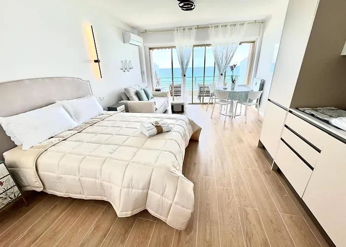 Casa Sud Front De Mer, Terrasse Plein Soleil, Vue Panoramique Et Parking Apartmán