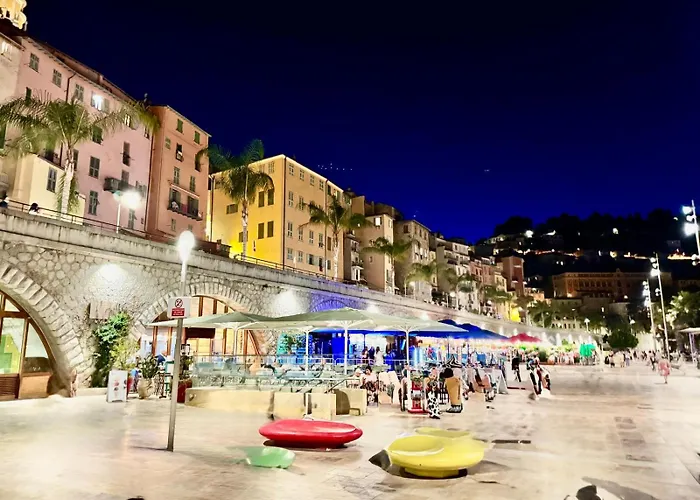 Casa Sud Front De Mer, Terrasse Plein Soleil, Vue Panoramique Et Parking Menton